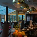Royal Park & Hotel