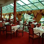Hotel Royal Park & 3*