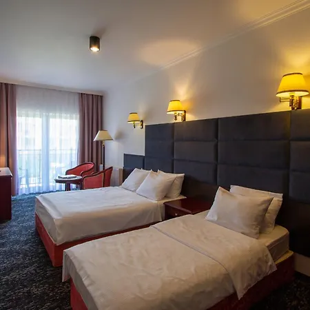 Hotel Royal Park & 3*