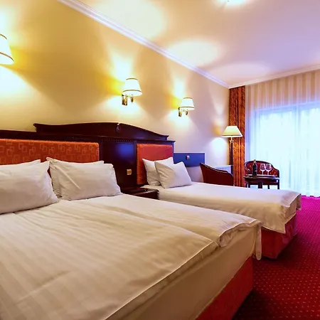 Royal Park & Hotel 3*