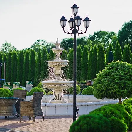 호텔 Royal Park & 3*