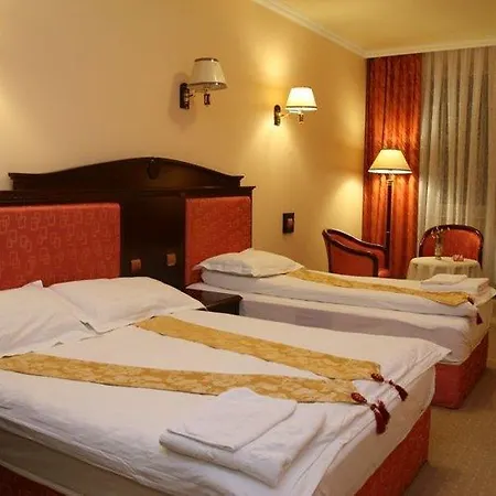 Royal Park & Hotel 3*