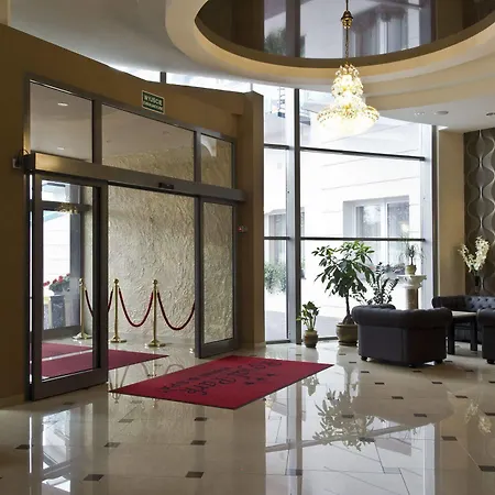 Szálloda Royal Park & 3*