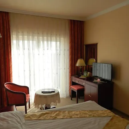 Royal Park & Hotel Mielno (Koszalin)