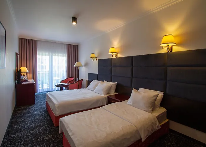 فندق Royal Park & 3*